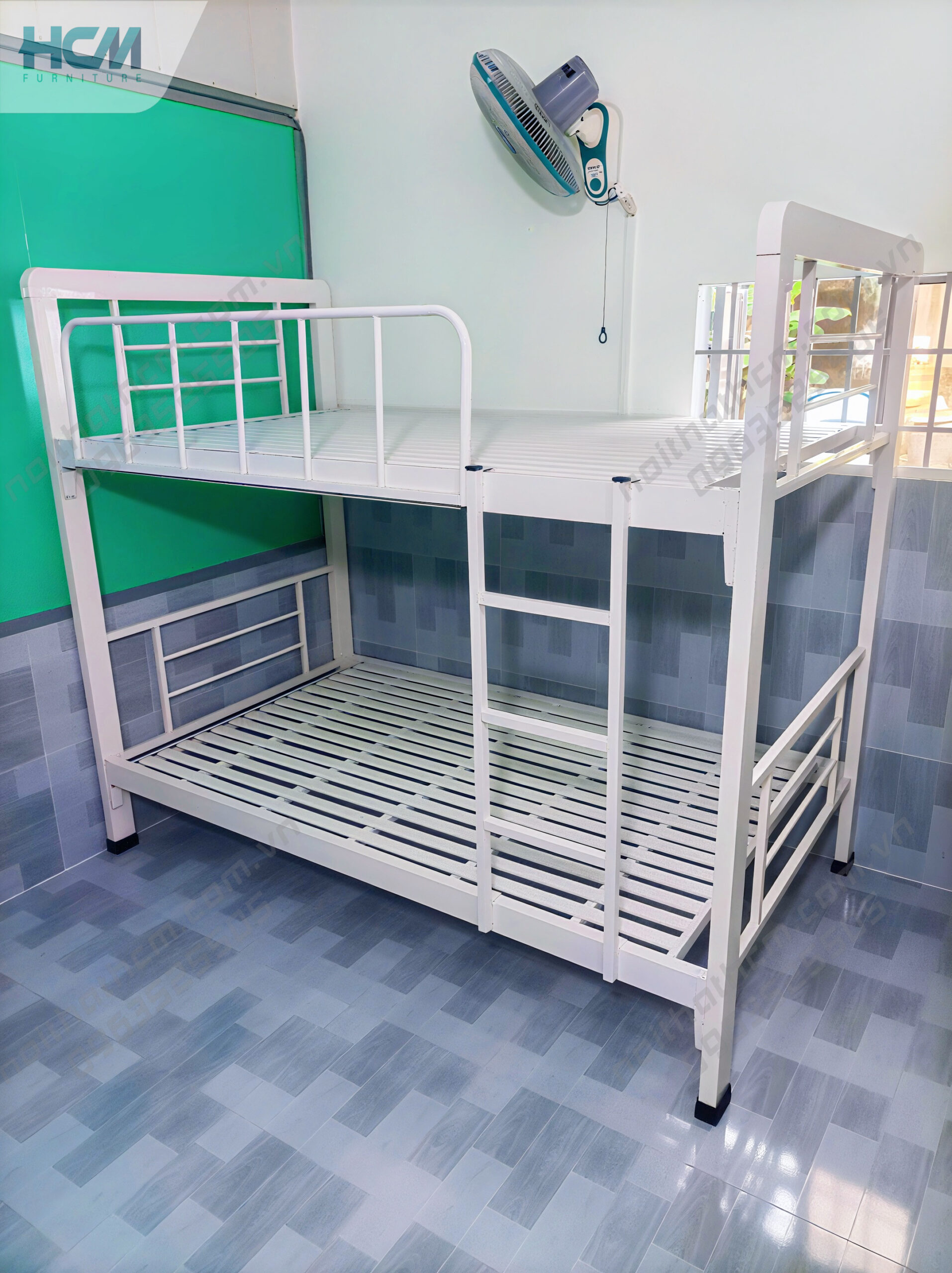 1DE04574-5BFE-4659-9F53-E815C7AE971C