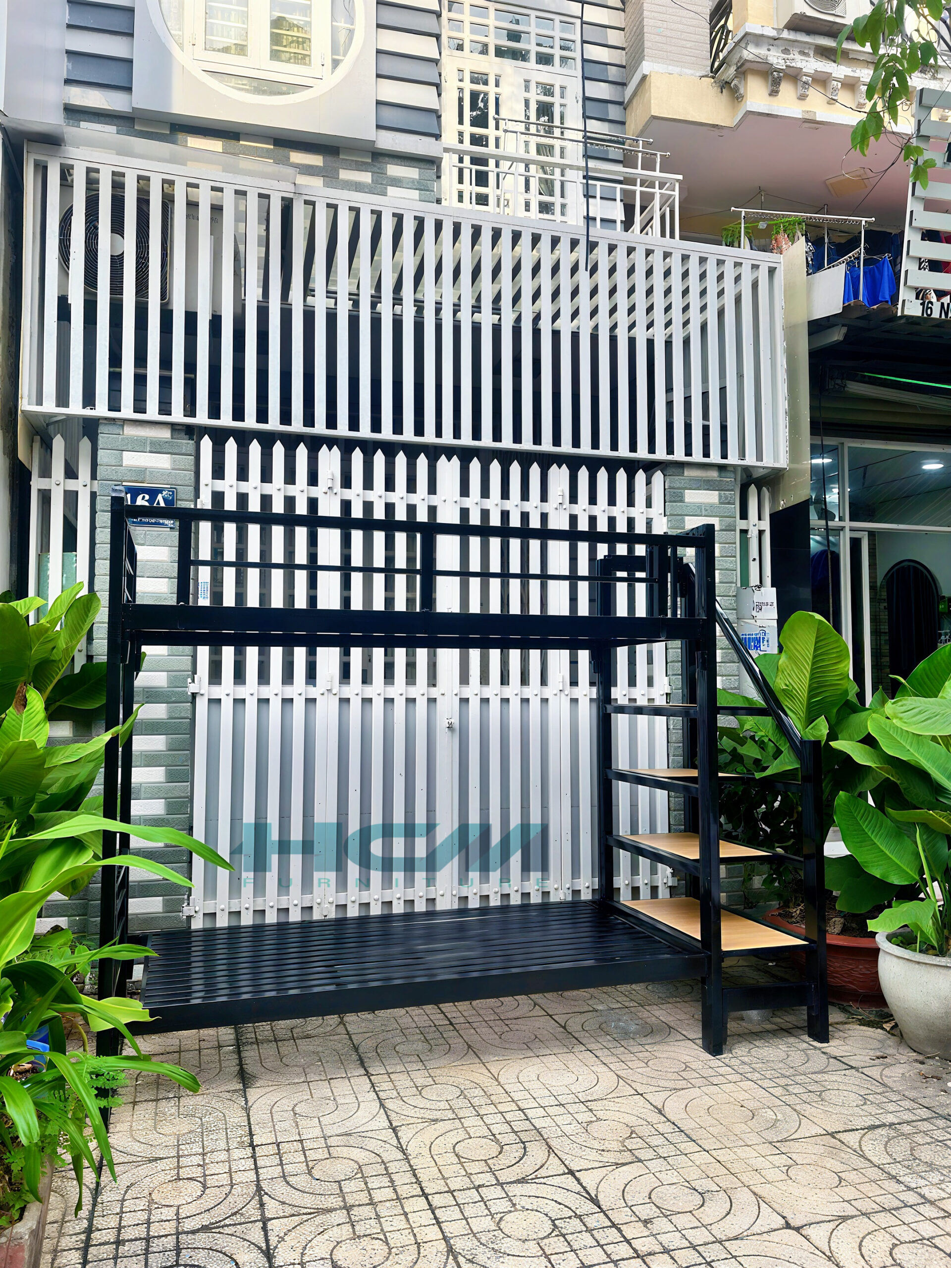 Giường tầng sắt cầu thang có ván Giường tầng sắt cầu thang có ván